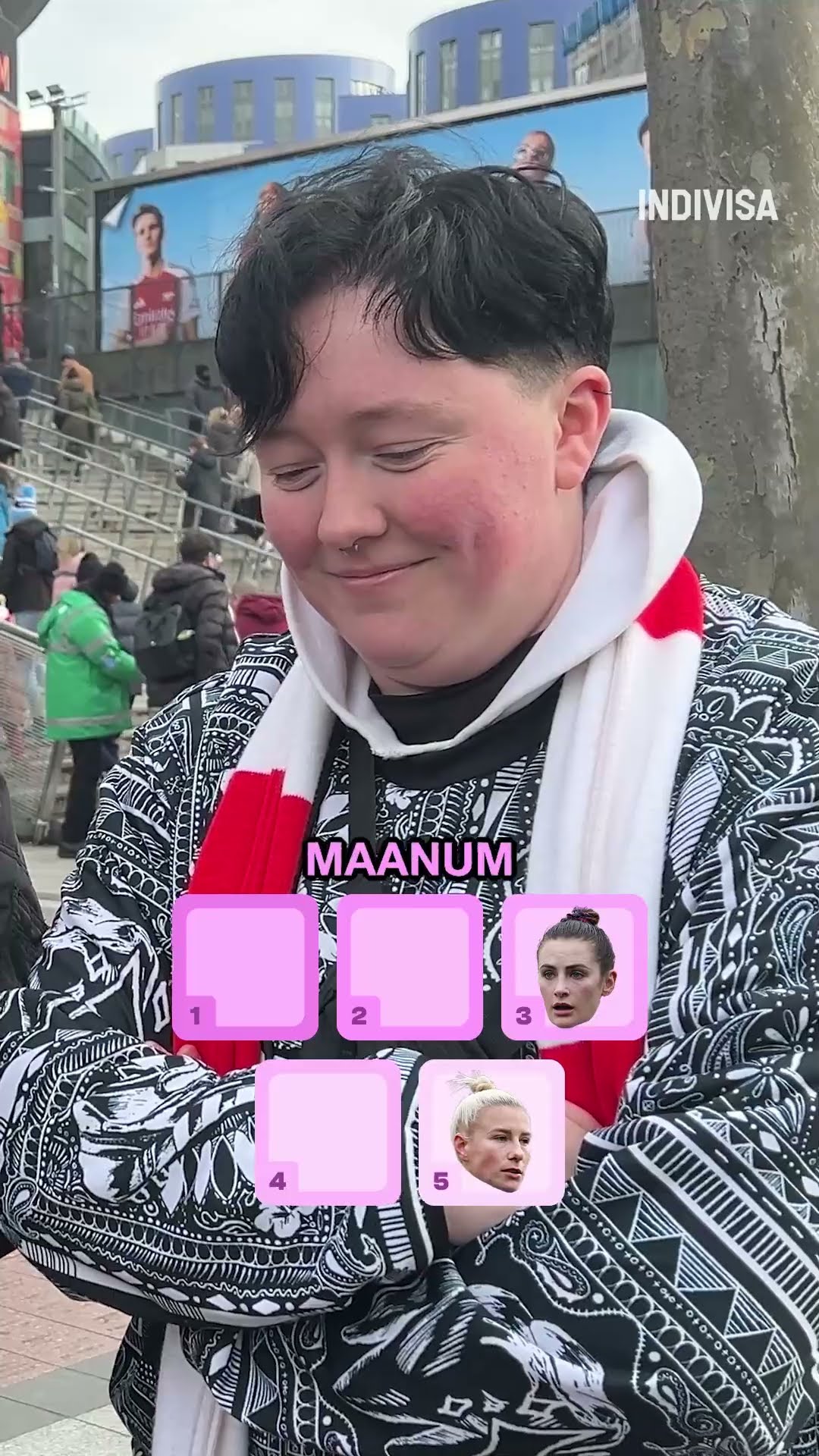 一个围绕球
